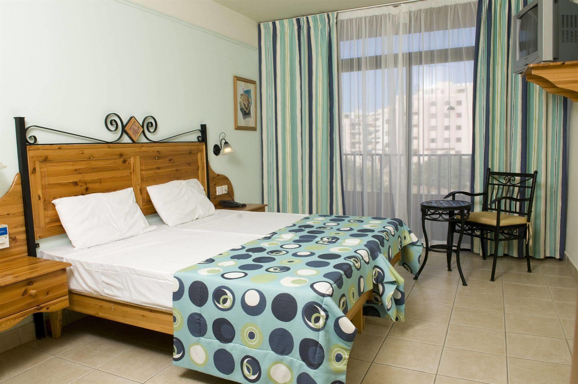 Sunflower Hotel Аура Экстерьер фото